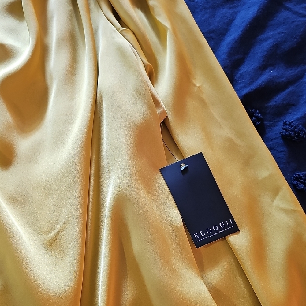 Eloquii Yellow Button-Detail Blouse - Picture 4 of 4
